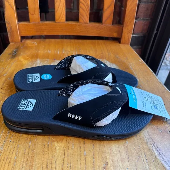Reef womens Fanning comfort bottle opener flip flops sandals black 10