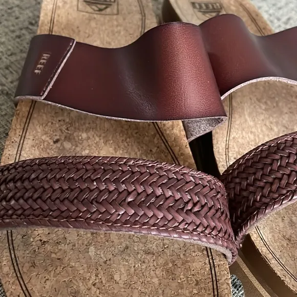 Reef Women’s Vista High Lug Brown Slip On Sandals  Size 11