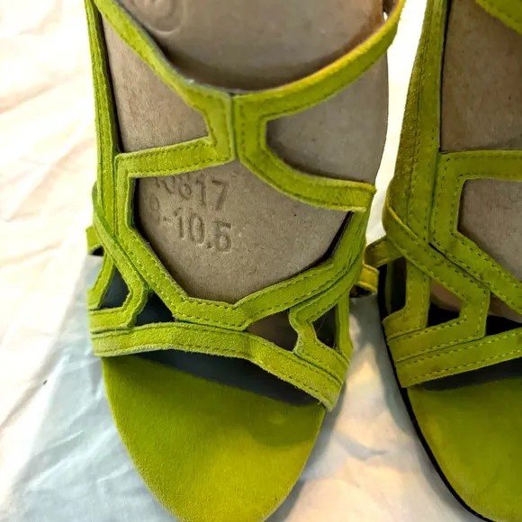 Reiss Chartreuse Suede Strappy  Grazia Geometric Sandals Style Fashion On Trend