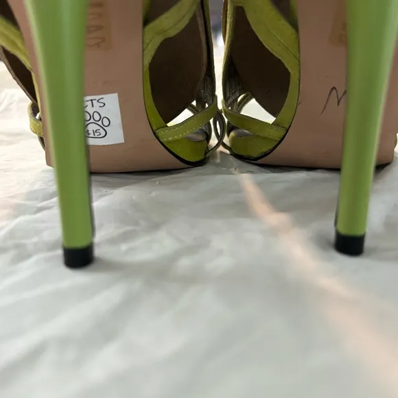 Reiss Chartreuse Suede Strappy  Grazia Geometric Sandals Style Fashion On Trend
