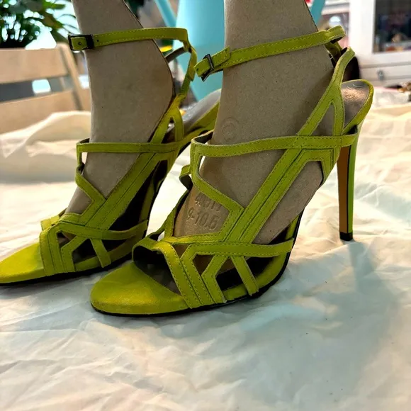 Reiss Chartreuse Suede Strappy  Grazia Geometric Sandals Style Fashion On Trend
