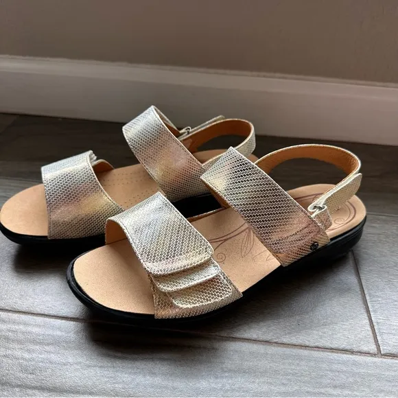 Revere Camo Gold Women's Sandals NWOT