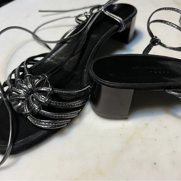 Robert Clergerie Paris Strappy Sandal 1 3/4” Heel Size 10.5B Metallic Blk/Gray
