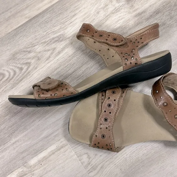 Romika Tahiti 03 Brown Leather Flower Cut Out Strap Sandals Womens Size 42 US 11