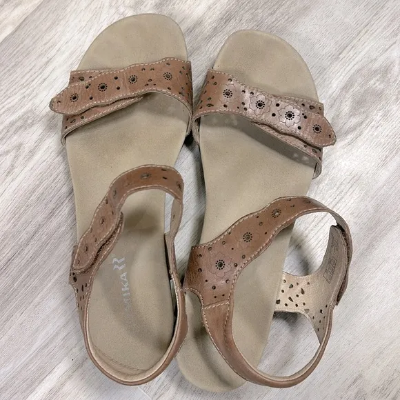Romika Tahiti 03 Brown Leather Flower Cut Out Strap Sandals Womens Size 42 US 11