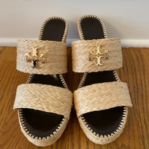 ❗️SALE❗️Tory Burch Tan Woven Women's Sandals