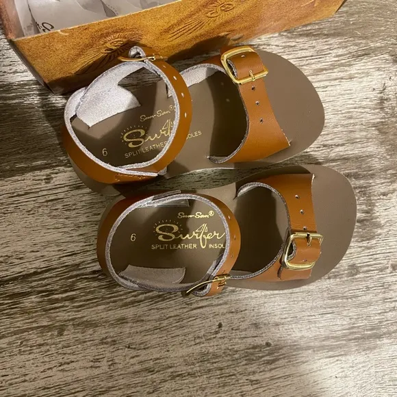 Salt Water Sun Sandals Surfer Tan Size 6
