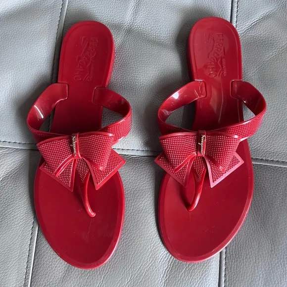 Salvatore Ferragamo Bali Red Bow Jelly Thong Sandal Size 9 Made in Italy