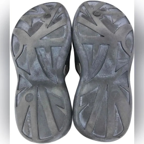 Salvatore Ferragamo Mens Black Slip On Open Toe Flip Flop Sandals Size 7