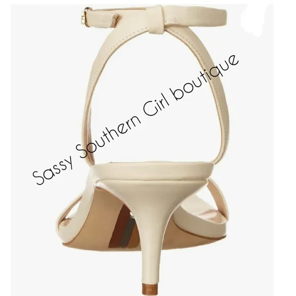 🆕⭐Sam Edelman beige ankle strap kitten heel