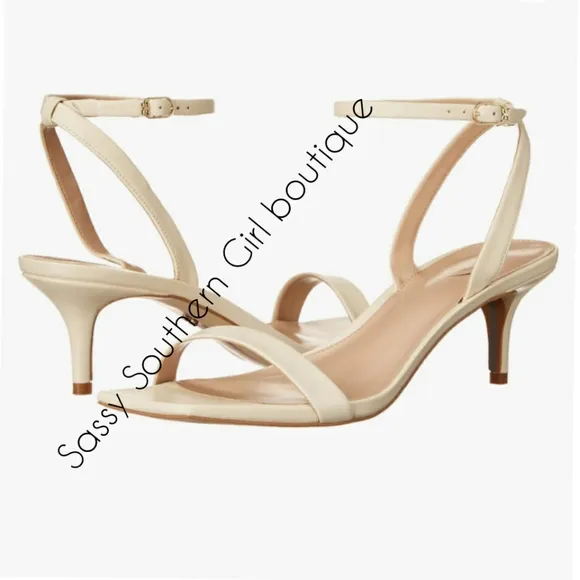 🆕⭐Sam Edelman beige ankle strap kitten heel