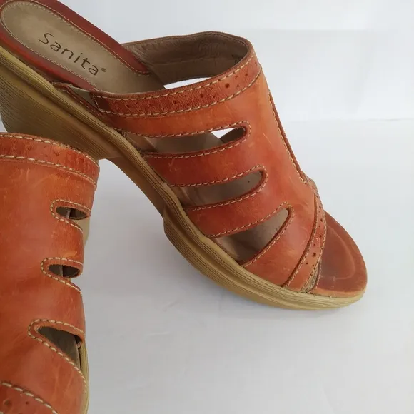 Sanita Nina Brown Leather Slip On Clogs Peekaboo Slide Sandals Size 10.5