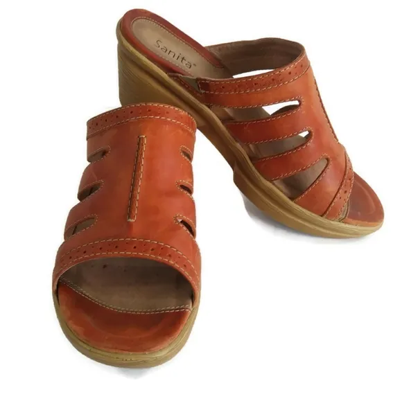 Sanita Nina Brown Leather Slip On Clogs Peekaboo Slide Sandals Size 10.5
