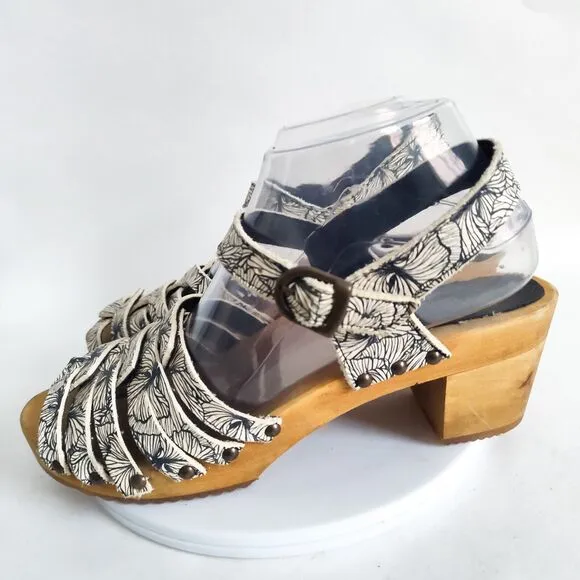 Sanita Womens Mida Wood Heel Clogs Sandals 39 Size 8.5 - 9 White Black Floral