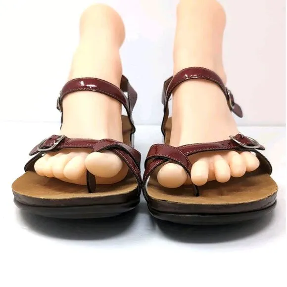 SAS Shelly Toe Loop Sandals Shoes Womens Size 9.5 M Lipstick Red Patent Leather
