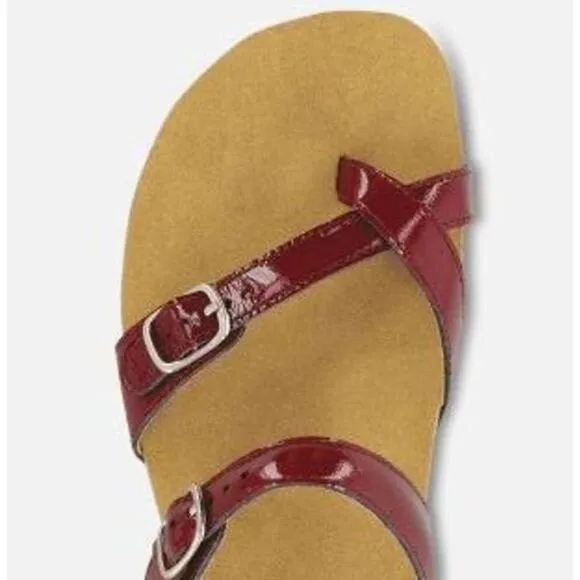 SAS Shelly Toe Loop Sandals Shoes Womens Size 9.5 M Lipstick Red Patent Leather