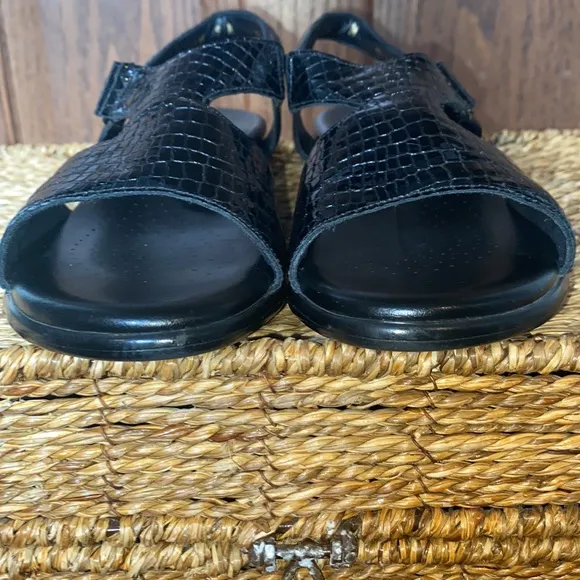 SAS Suntimer Heel Strap Black Leather Sandal