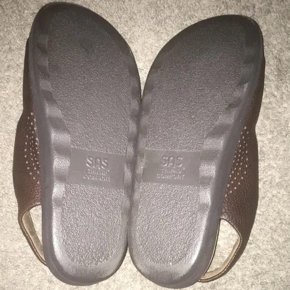 SAS Women’s Leather Relaxed Walking Sandals