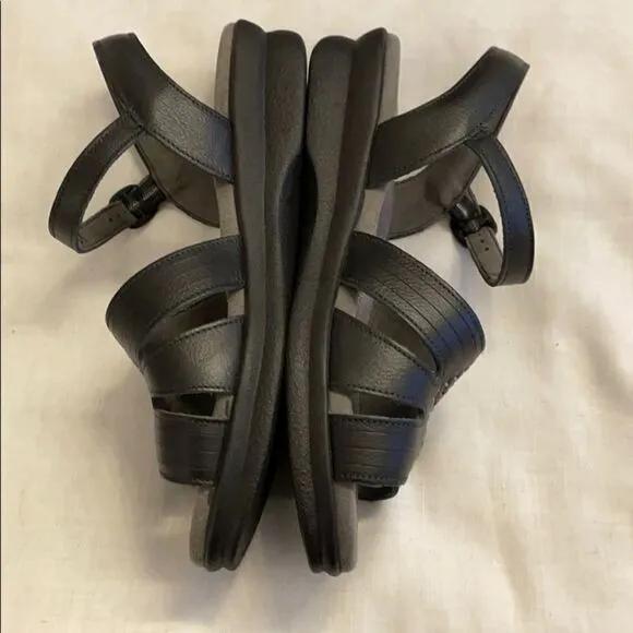 SAS BLACK TRIPAD COMFORT SANDALS.  NEW