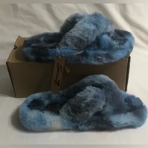 Seven 7  women’s plush cushion comfort sandals tie dye blue. Size 9