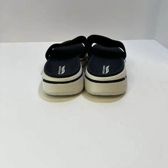 Skechers go walk Arch fit cushioned navy/white women's slip on sandal 9 us