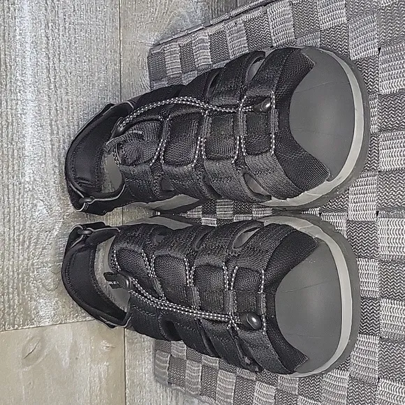Skechers Men's Black Water Hiking Sandals Size 10