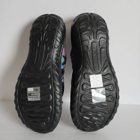 Skechers Women's Foamies Reggae Artsy Black Floral Slip On Sandals Size 9 NWT