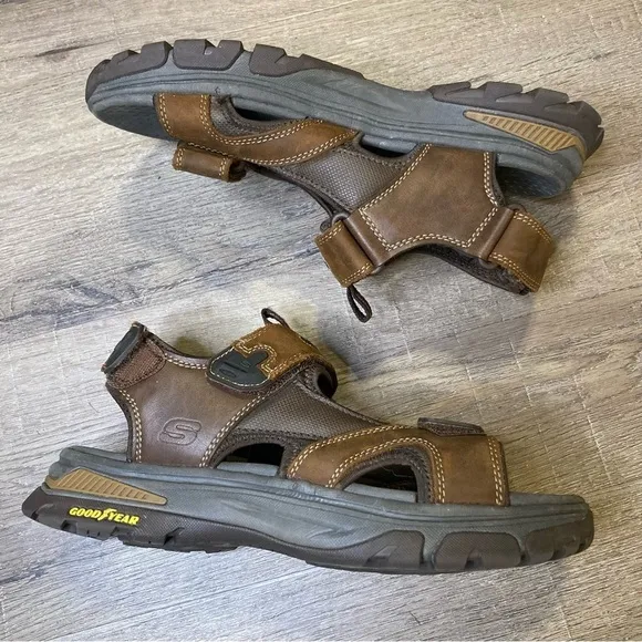 Sketchers Good Year Brown and Black Sandals 8 NWOT