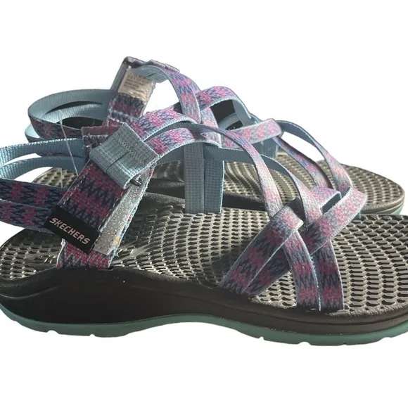 Sketchers Hiking Swimming Strap Sandals Purple Blue Size 1 EUC #3052