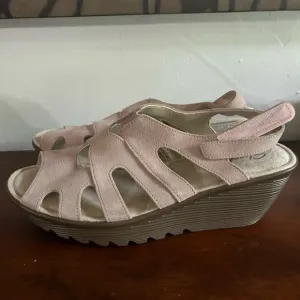 Sketchers Parallel Stylin Wedge Suede Comfort Sandals