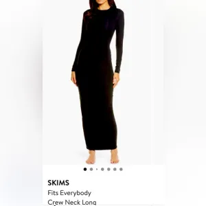 Skims Fits Everybody Long-Sleeve Crew Neck Maxi Dress, Onyx Women’s XS Size 0-2