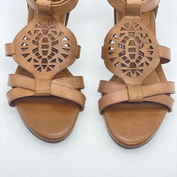 Sofft Breeze Sandals Women’s 10M Luggage Brown Leather Strappy Comfort Heel