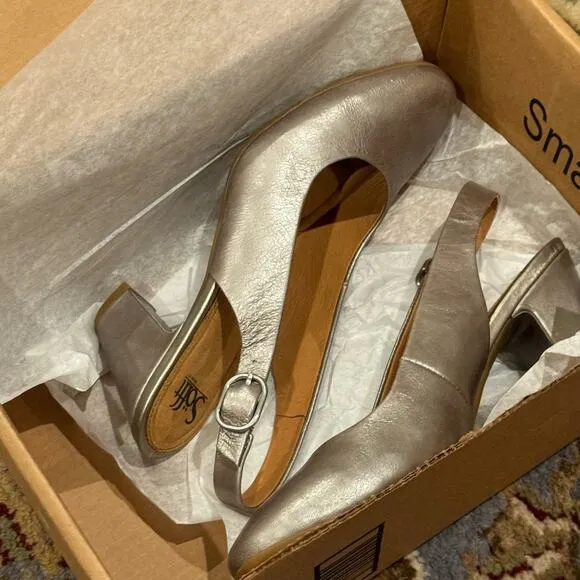 Sofft Lilly Sling Back Sandals Block Heels Pewter Metallic Size 9M NWOB