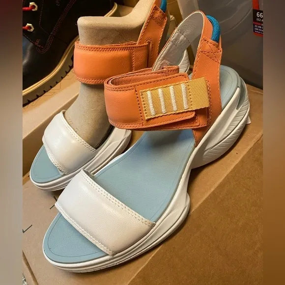 Sorel Active Leather Sandals size 7.5