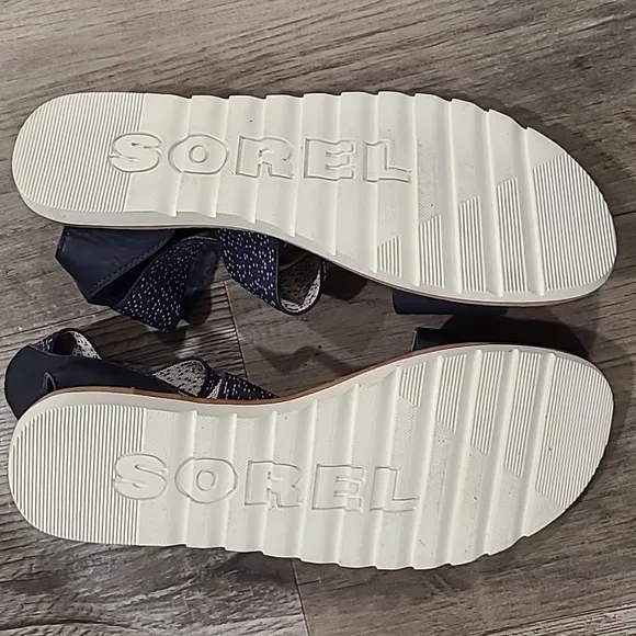 Sorel Ella III Sandal in Nocturnal, Sea Salt