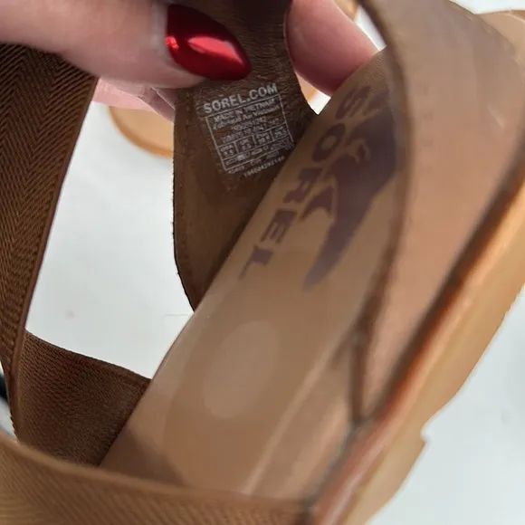 Sorel Ella Sandals velvet tan slip on casual full upper leather sz 8.5