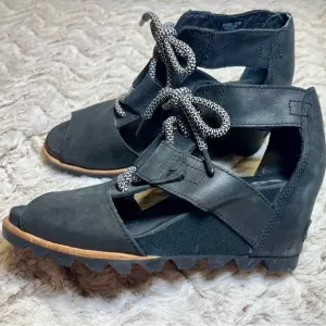 SOREL Joanie Wedge Heel Lace Up Open Toe Sandals Black Suede Comfort ChicSize 8