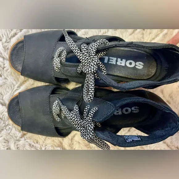 SOREL Joanie Wedge Heel Lace Up Open Toe Sandals Black Suede Comfort ChicSize 8