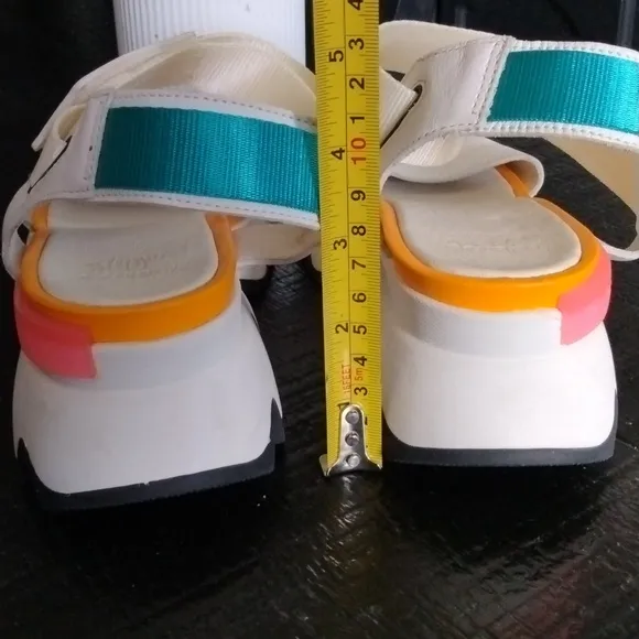 SOREL KINETIC MULTICOLOR SANDALS