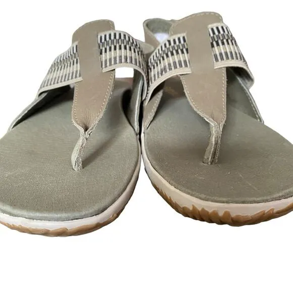 Sorel Out N About Plus Walking Leather Sage Green Sandals size 9.5