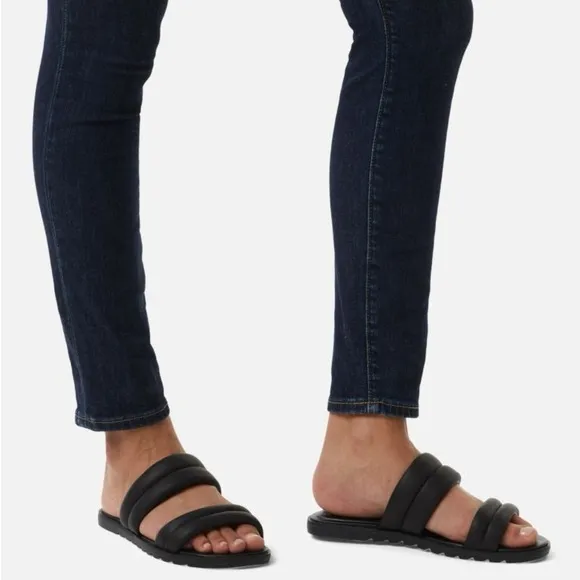 Sorel Women's Ella II Puff Slide Sandals US7.5 Black &amp; Sea Salt $85