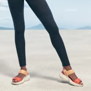 Sorel x prAna Explorer Blitz Stride Sandals Vegan Leather Desert Sun Size 10.5