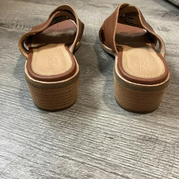 Sperry Seaport Tassel City Sandals Size 8