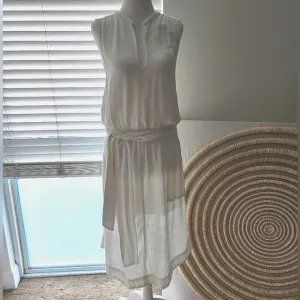 Splendid Dress Sz.M White/Off-white