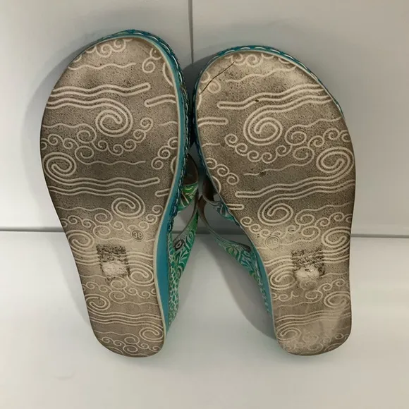 Spring Step L’Artiste Women’s Bright Turquoise Self Adhesive Closure Sandals 38
