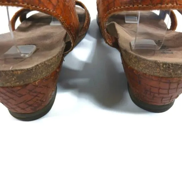 SS1543 GUC $175 TAOS Leather Sandals sz 41 US 10/10.5