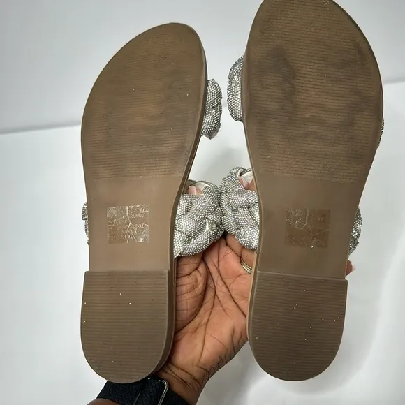 Steve Madden Dolay Silver Sparkly Gem Stone Bling Rope Slip On Flat Sandals Sz 8