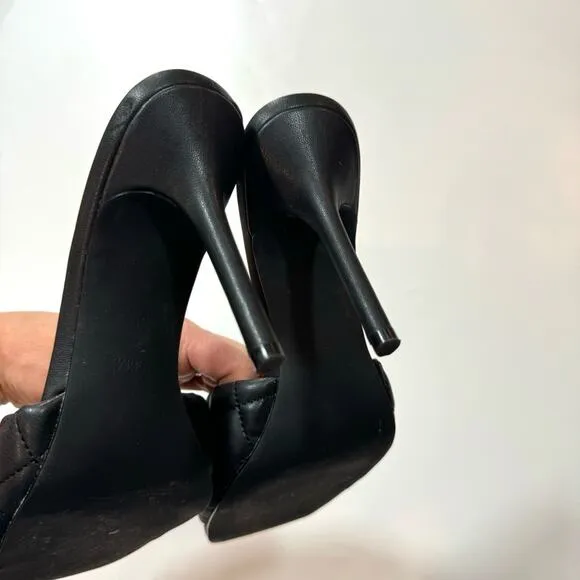 STEVE MADDEN SIGNIFY BLACK  Slip-on Sandals Size 9,5