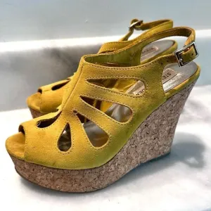 Steve Madden Womens Wedge Sandals Adjustable Buckle Mustard Yellow Suede US 6.5