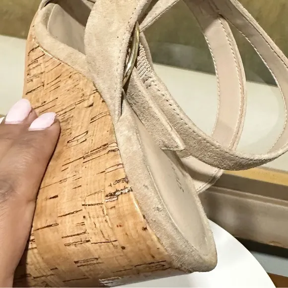 🌹STUART WEITZMAN🌹 Ave Cork Wedge Heel Suede Sandals Size: 9